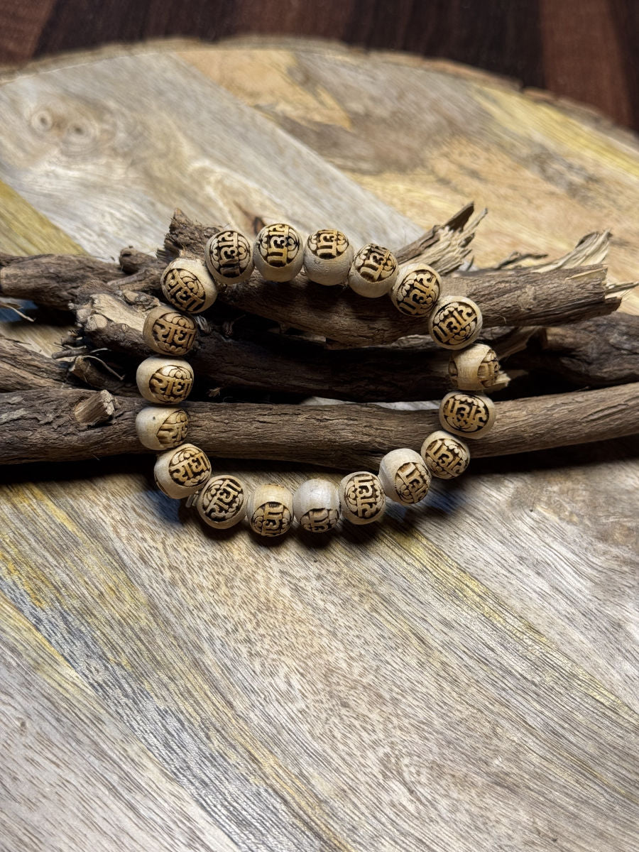 Radha Name Original Tulsi Bracelet The Vrinda Store - Original Tulsi Kanthi Mala Shop In Vrindavan