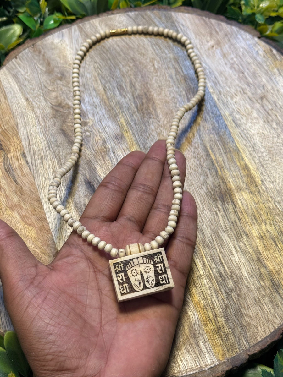 Shri Radha Bhaktmal Locket With Charan Chinh Original Tulsi Mala The Vrinda Store - Original Tulsi Kanthi Mala Shop In Vrindavan