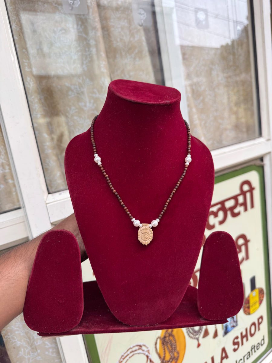 100% Original Brown Tulsi Mala With Pearls The Vrinda Store - Original Tulsi Kanthi Mala Shop In Vrindavan