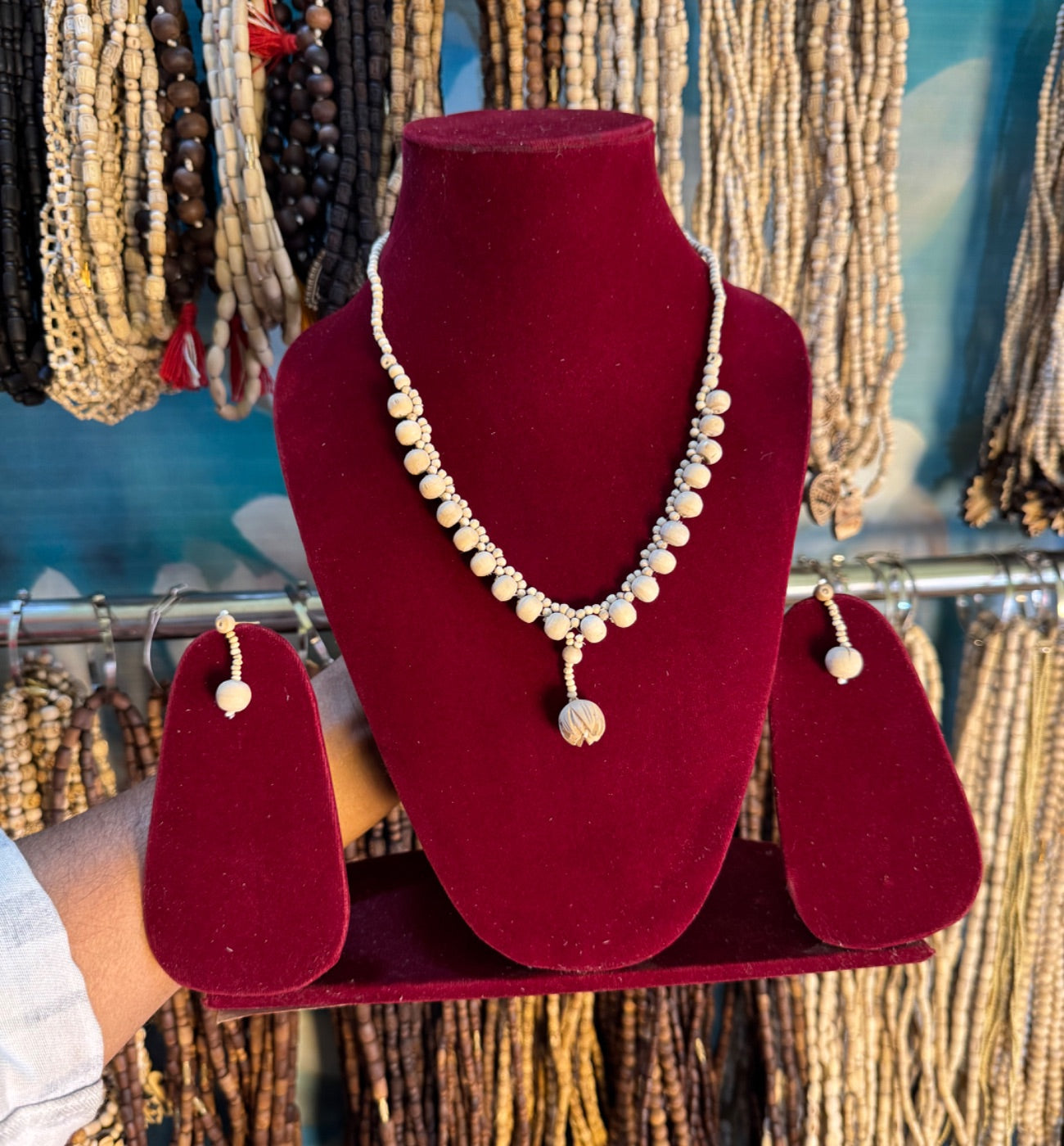 Light Weight Jewellery Set Made In 100% Original Tulsi The Vrinda Store - Original Tulsi Kanthi Mala Shop In Vrindavan